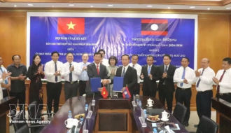 Vietnam, Laos strengthen locality-to-locality cooperation